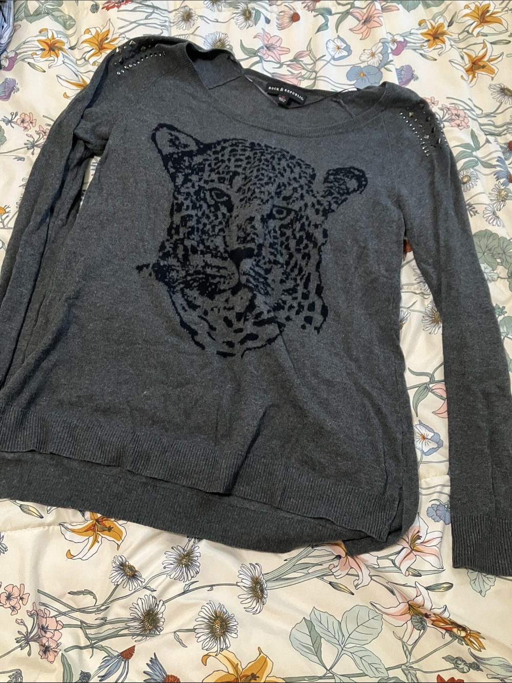 Rock & Republic Dark Gray Leopard Face Crewneck Sweater